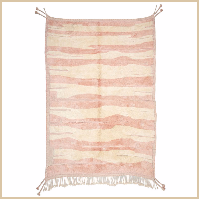 Beni Mrirt "Rose Quartz"