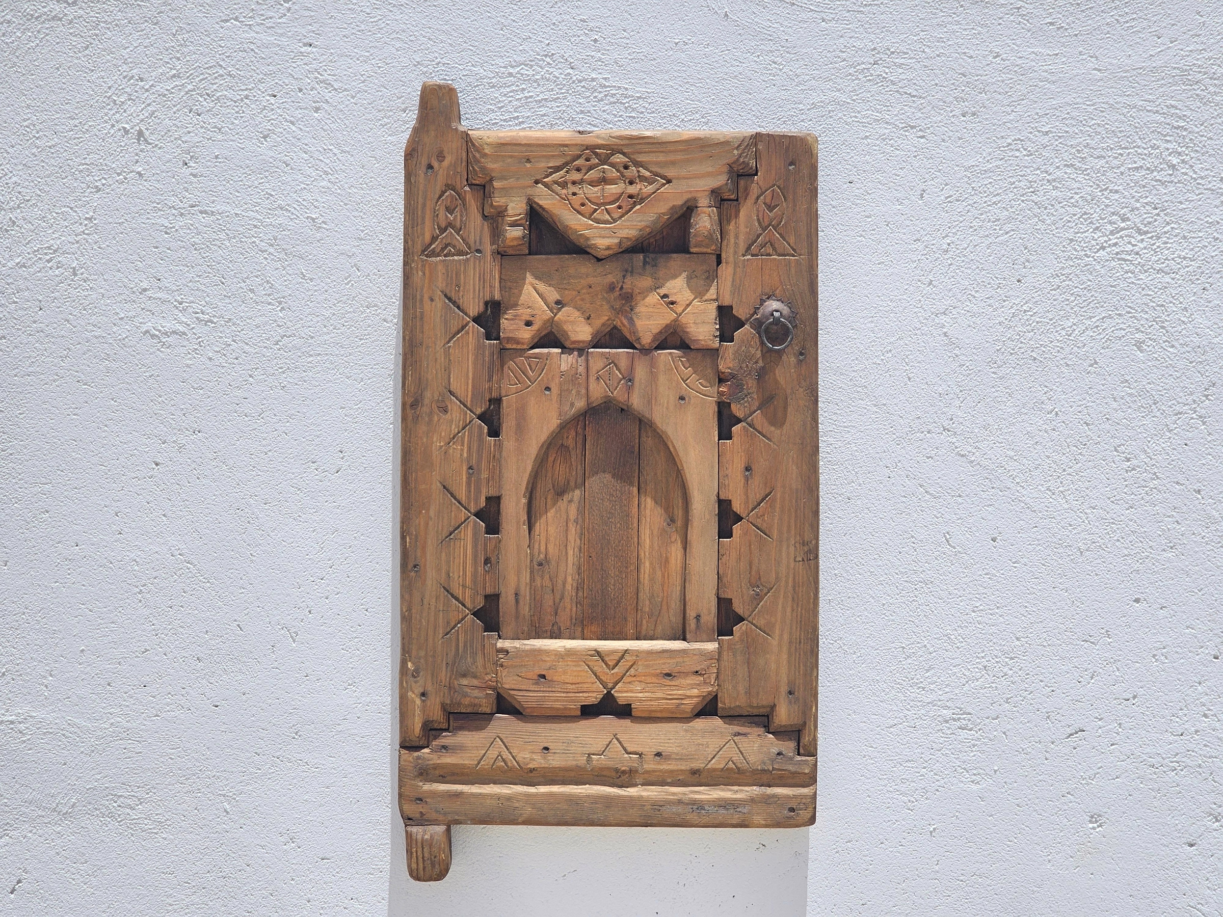 Amazigh "Natural Wood"