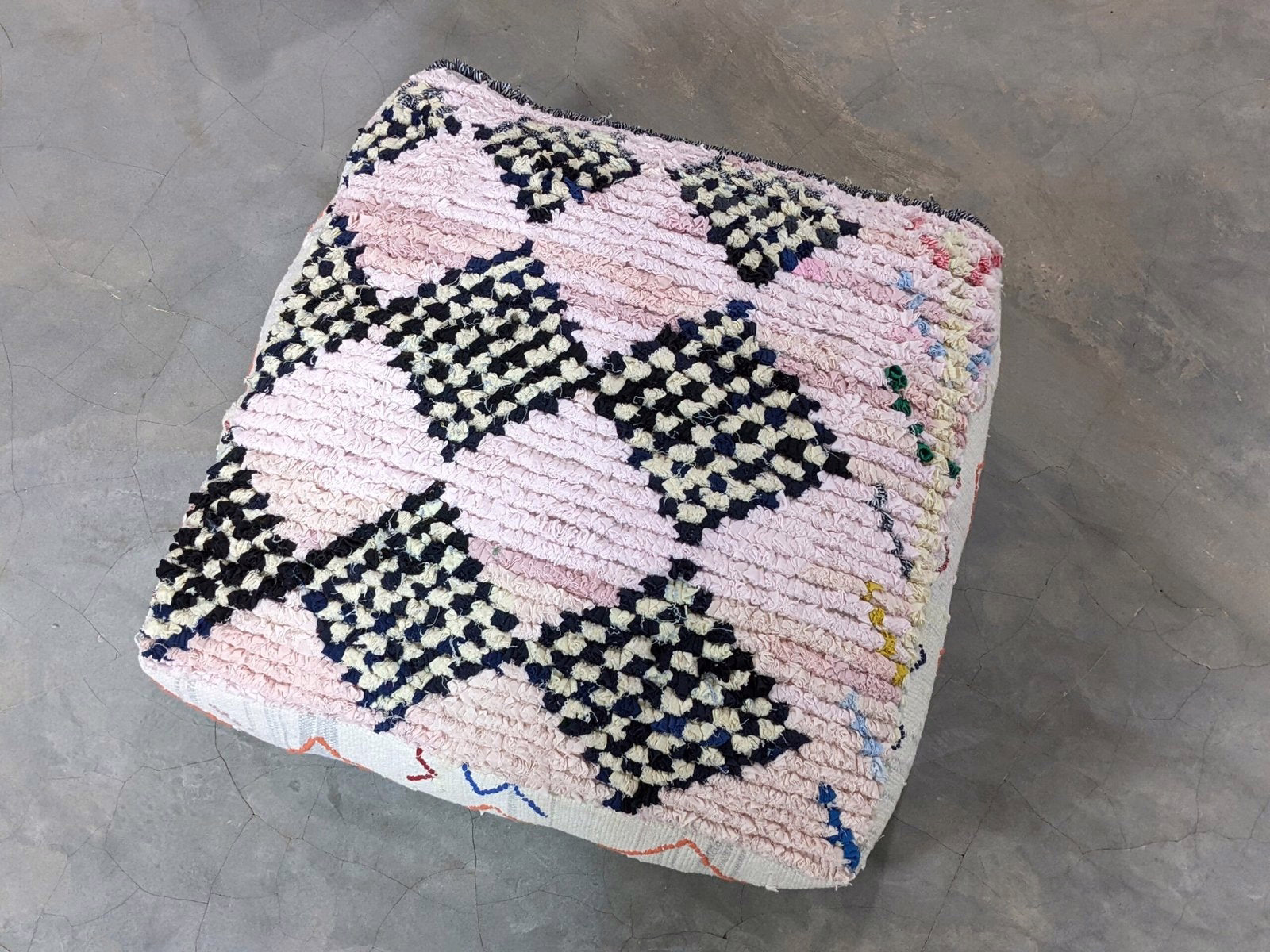Pouf X 20 Handwoven Piece - Image 1