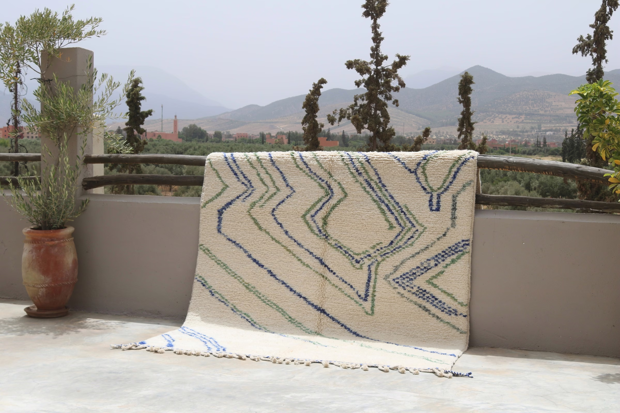 Azilal "Blue Contour"