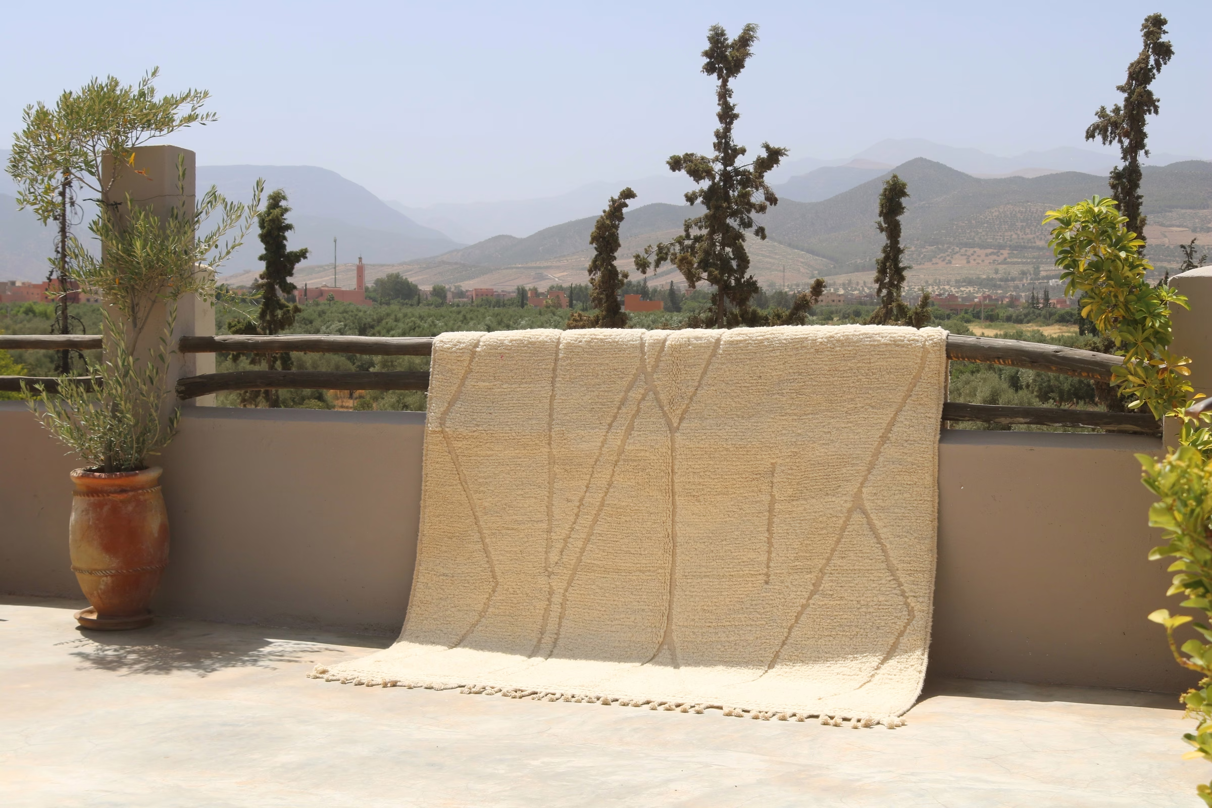 Beni Ouarain "Whisper Grid"