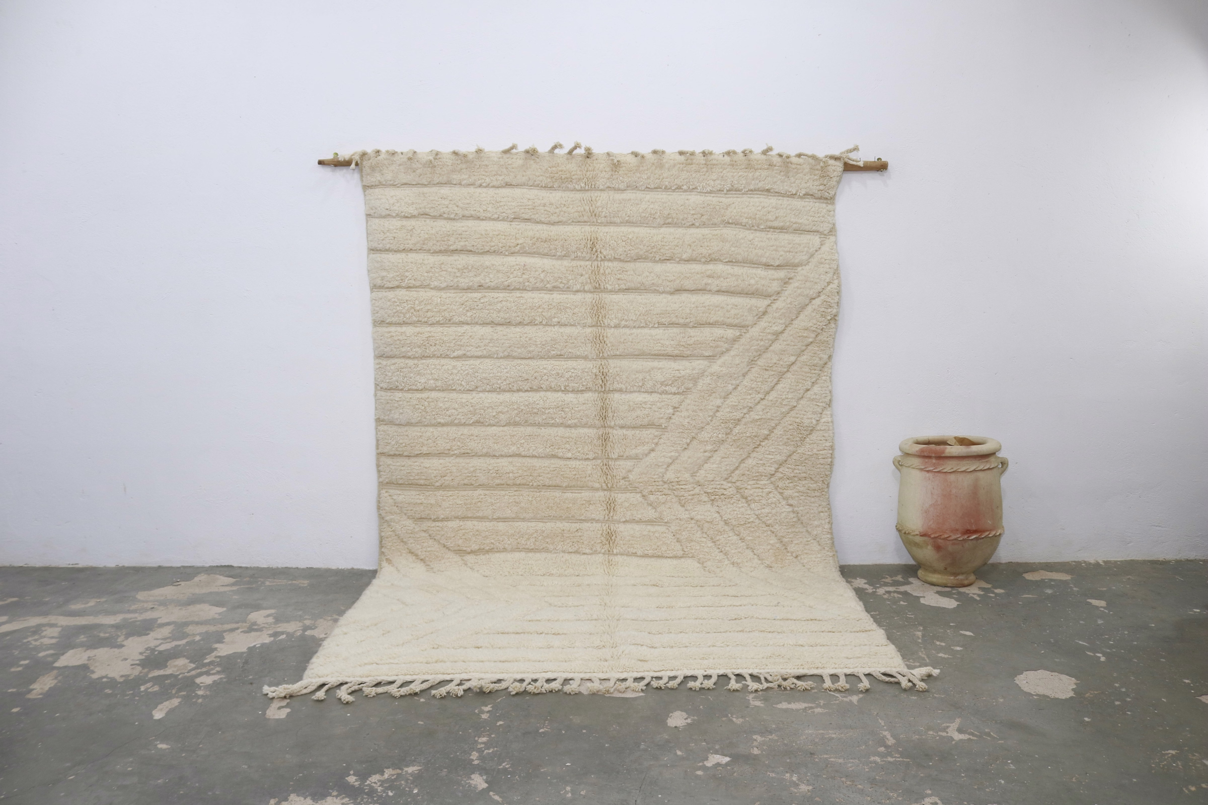 Beni Ouarain "Neutral Canvas"