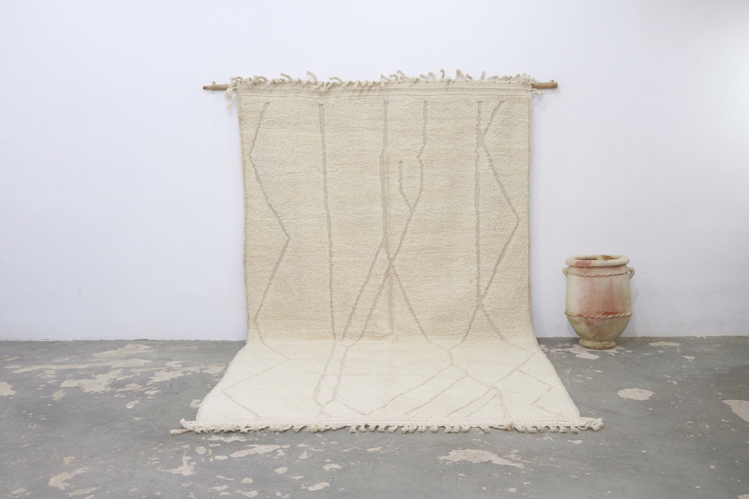 Beni Ouarain "Neutral Canvas"