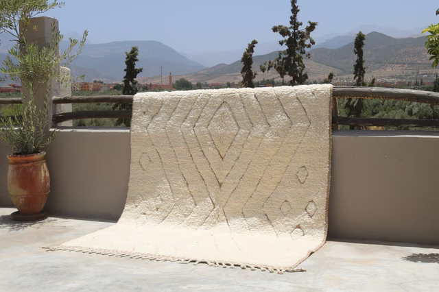 Beni Ouarain "Pale Lattice"